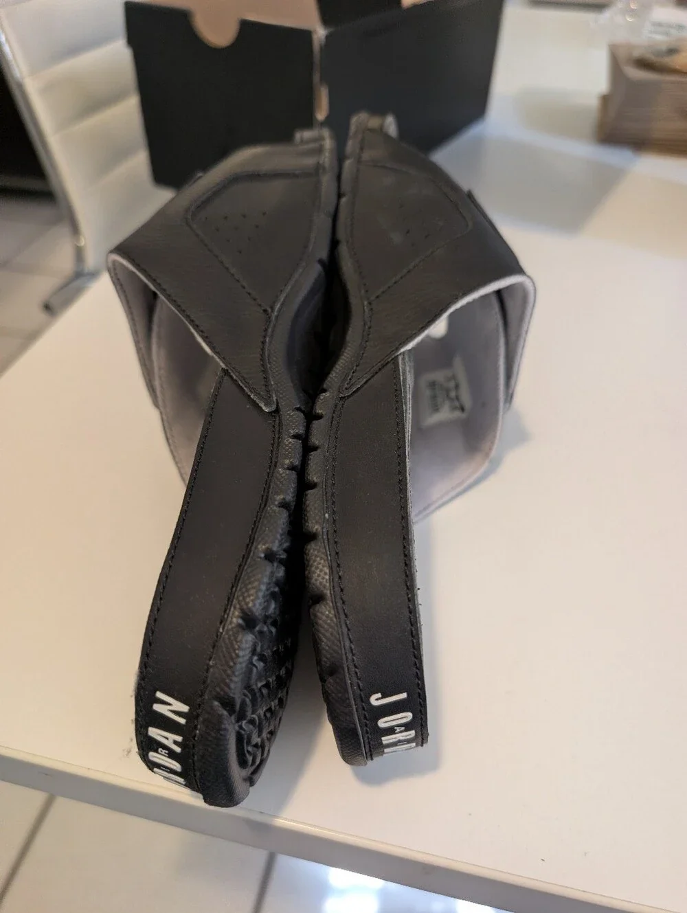 Jordan Hydro VI Retro Slides Black Metallic Silver-White Size 10
